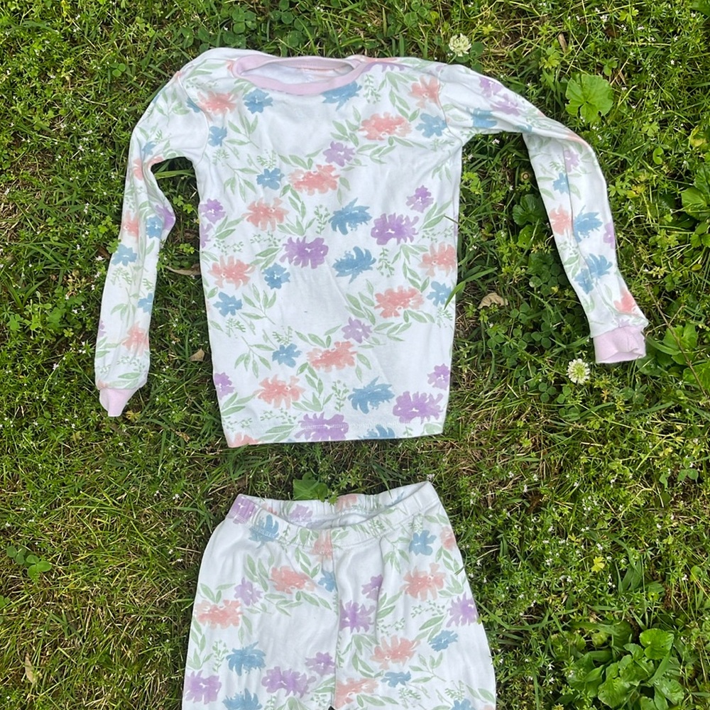 Burt’s Bees pajama set
